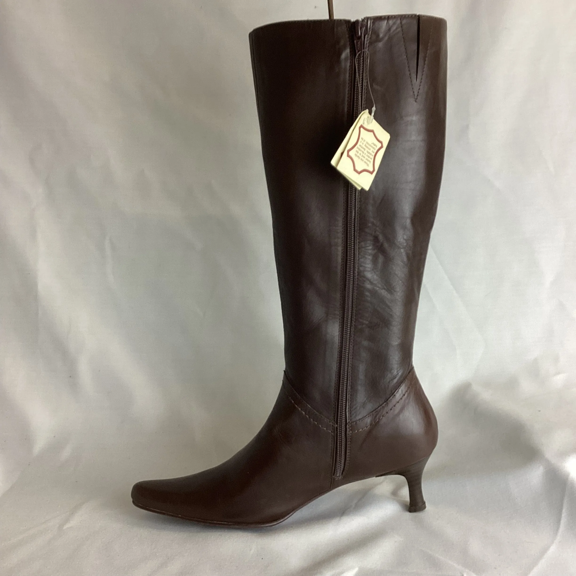 BNWT Unbranded Brown Leather Kitten Heel Boots Size 6