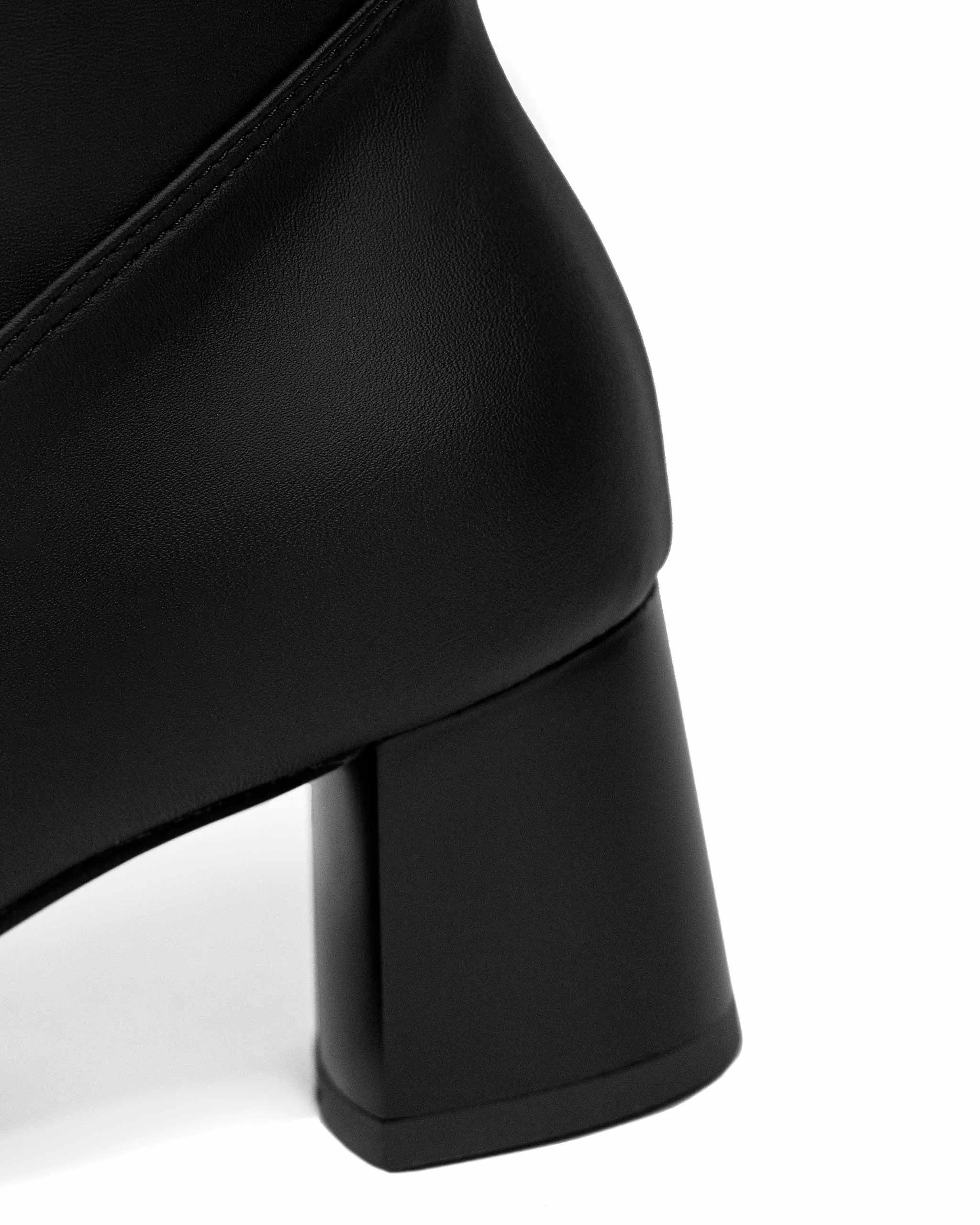 High Cactus Leather Boots Black