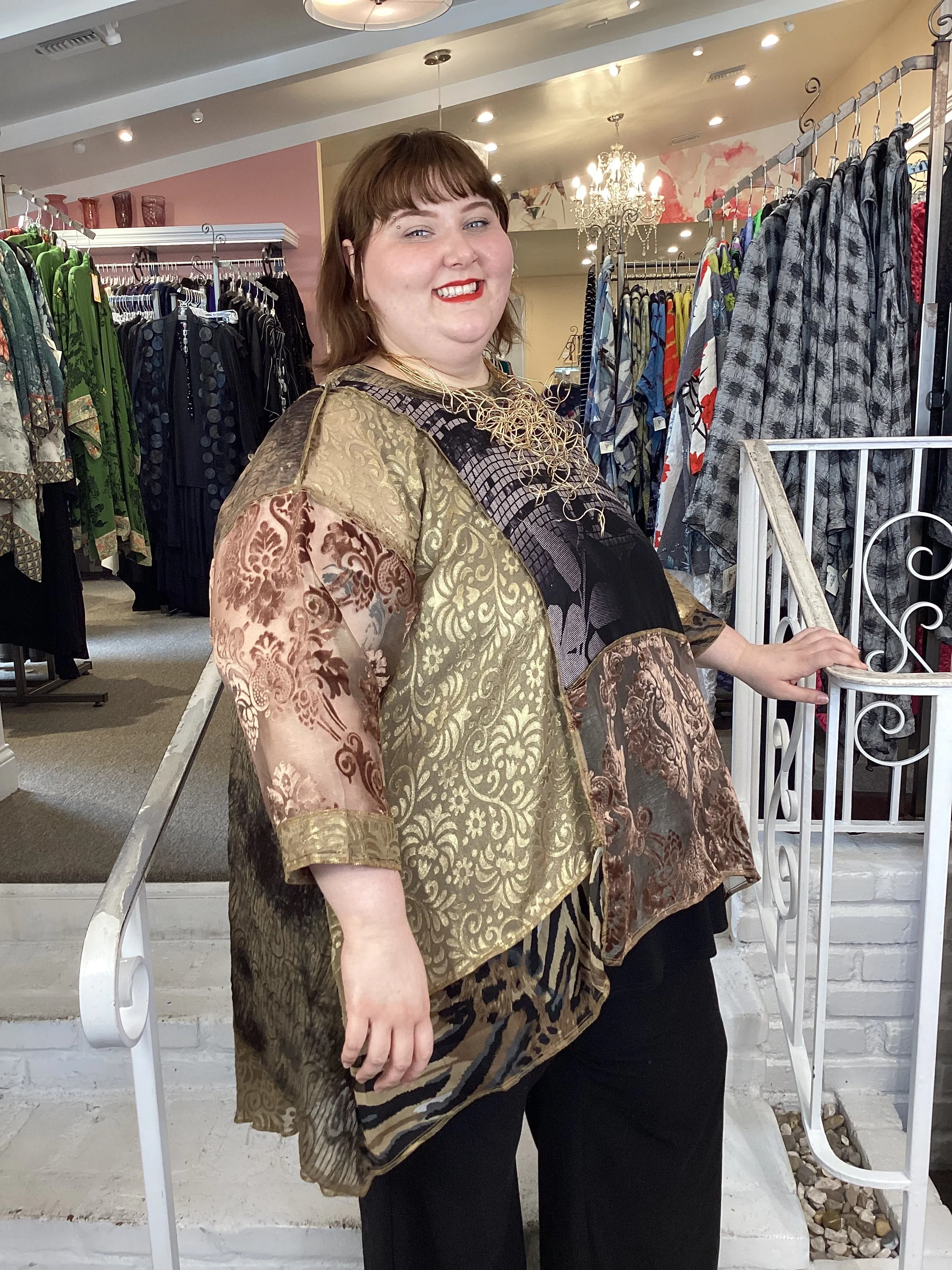 WHISPER TOP - 5651 GOLD LEAF
